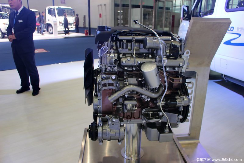 > 2015武汉国际商用车展 > 2015武汉车展南京依维柯展台 > f1c发动机