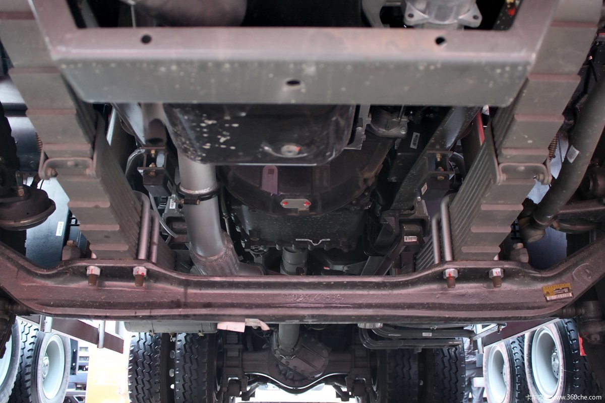 新豪瀚j5g智能渣土车