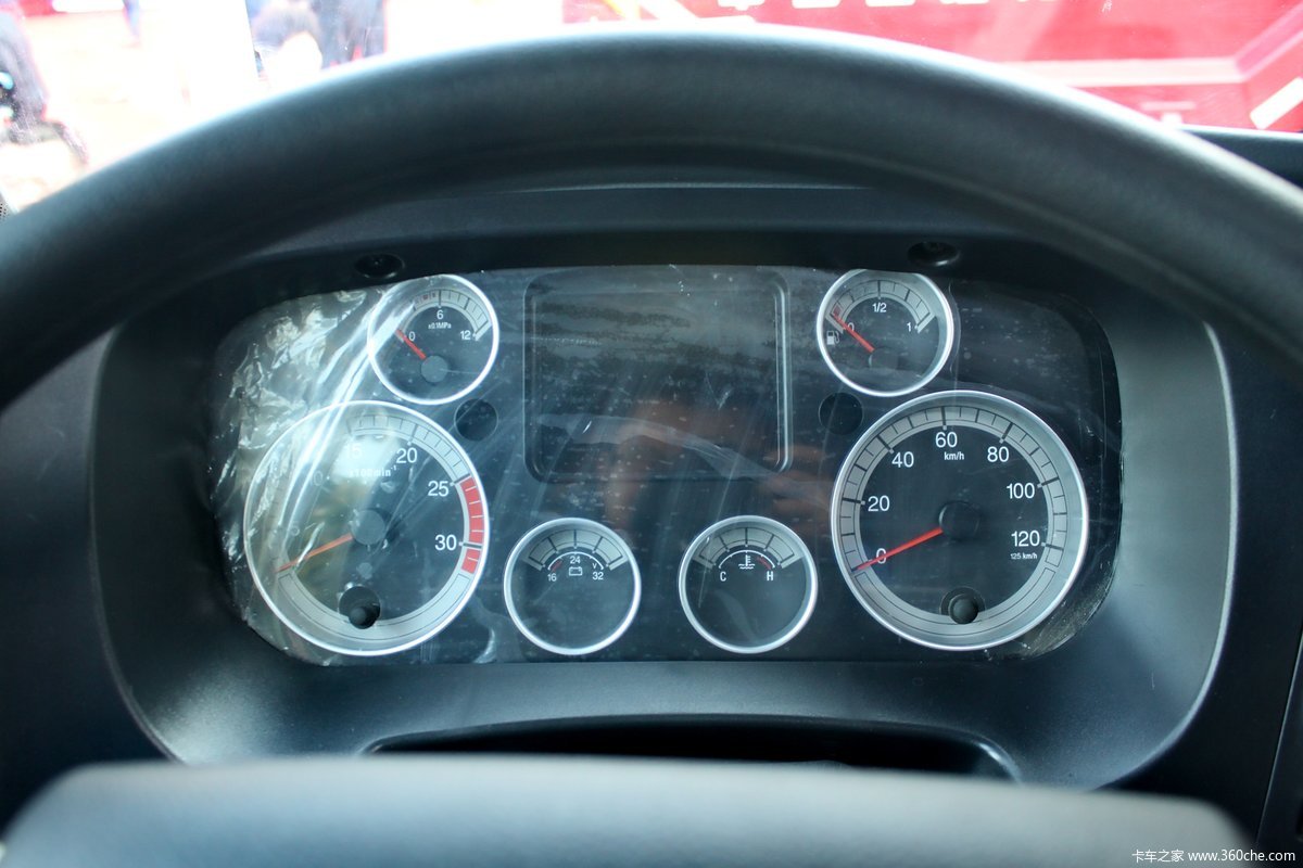 t5g6x2厢式载货车