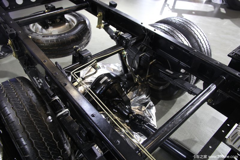 福田欧马可4x2纯电动轻卡底盘