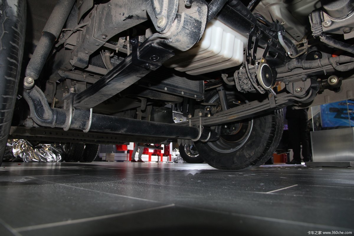 【图】福田欧马可 4x2 纯电动轻卡底盘_卡车之家