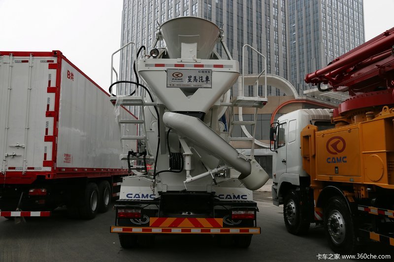 【图】华菱重卡 8x4 水泥搅拌车_卡车之家