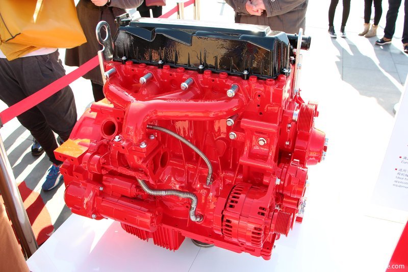 福田康明斯isf3.8l 发动机