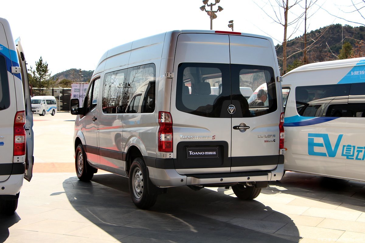 福田图雅诺s封闭式货车