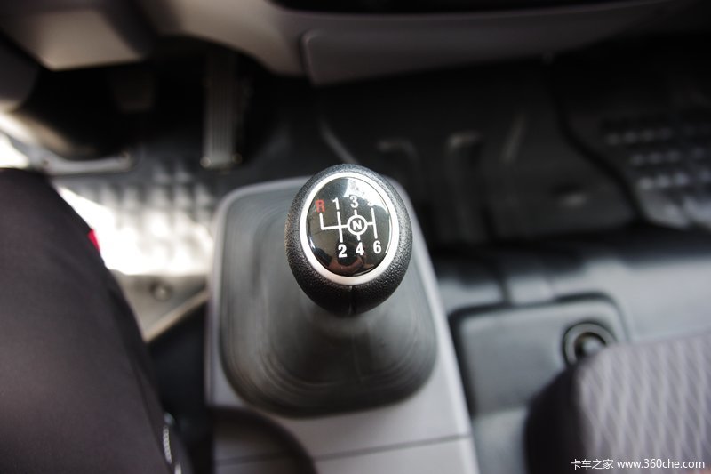 福田奥铃est超级卡车 4.2米轻卡