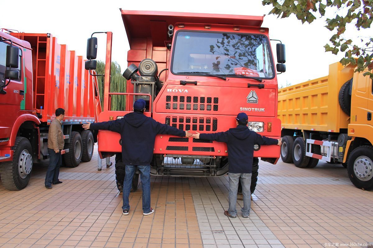 重汽豪威寬體自卸車