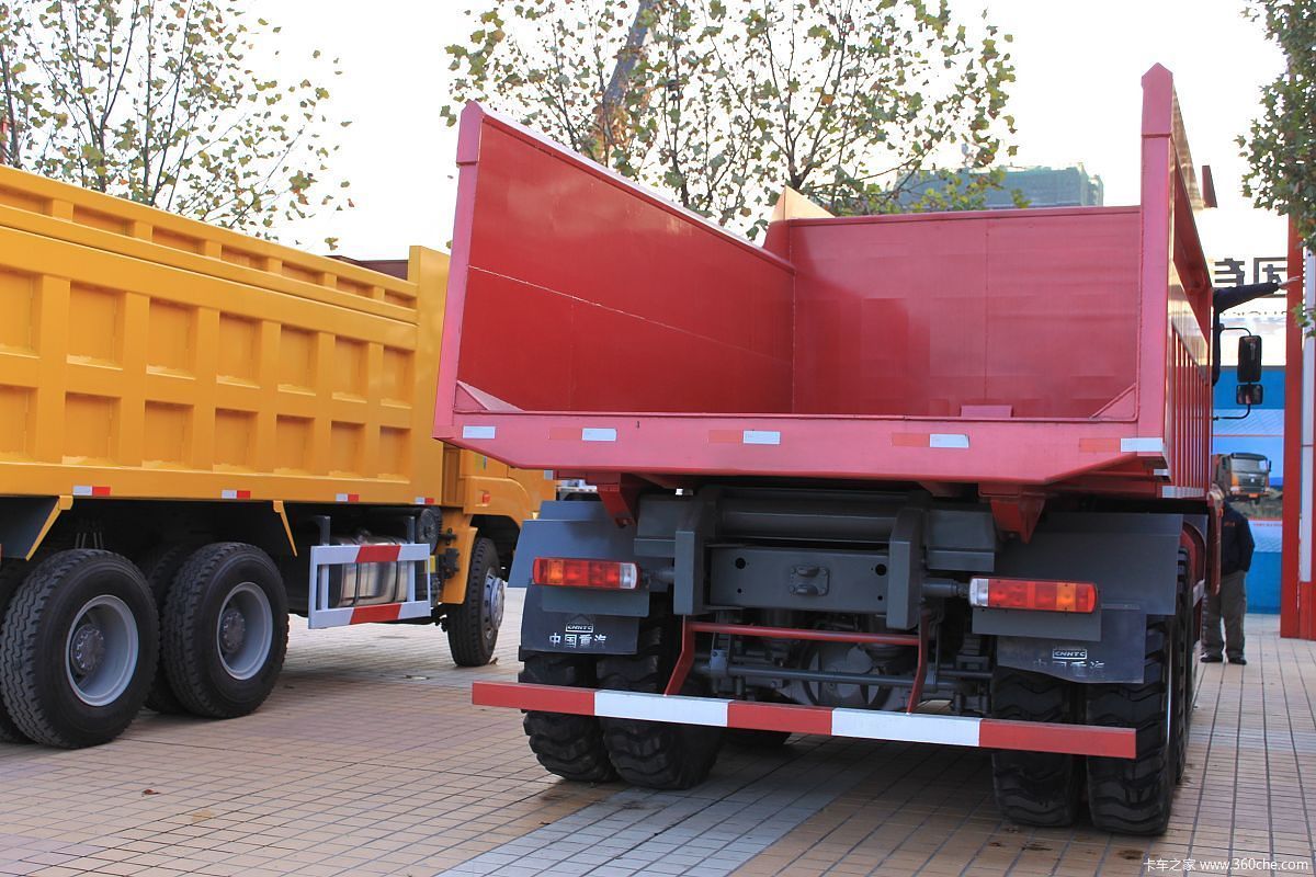 重汽豪沃6x6全驱车