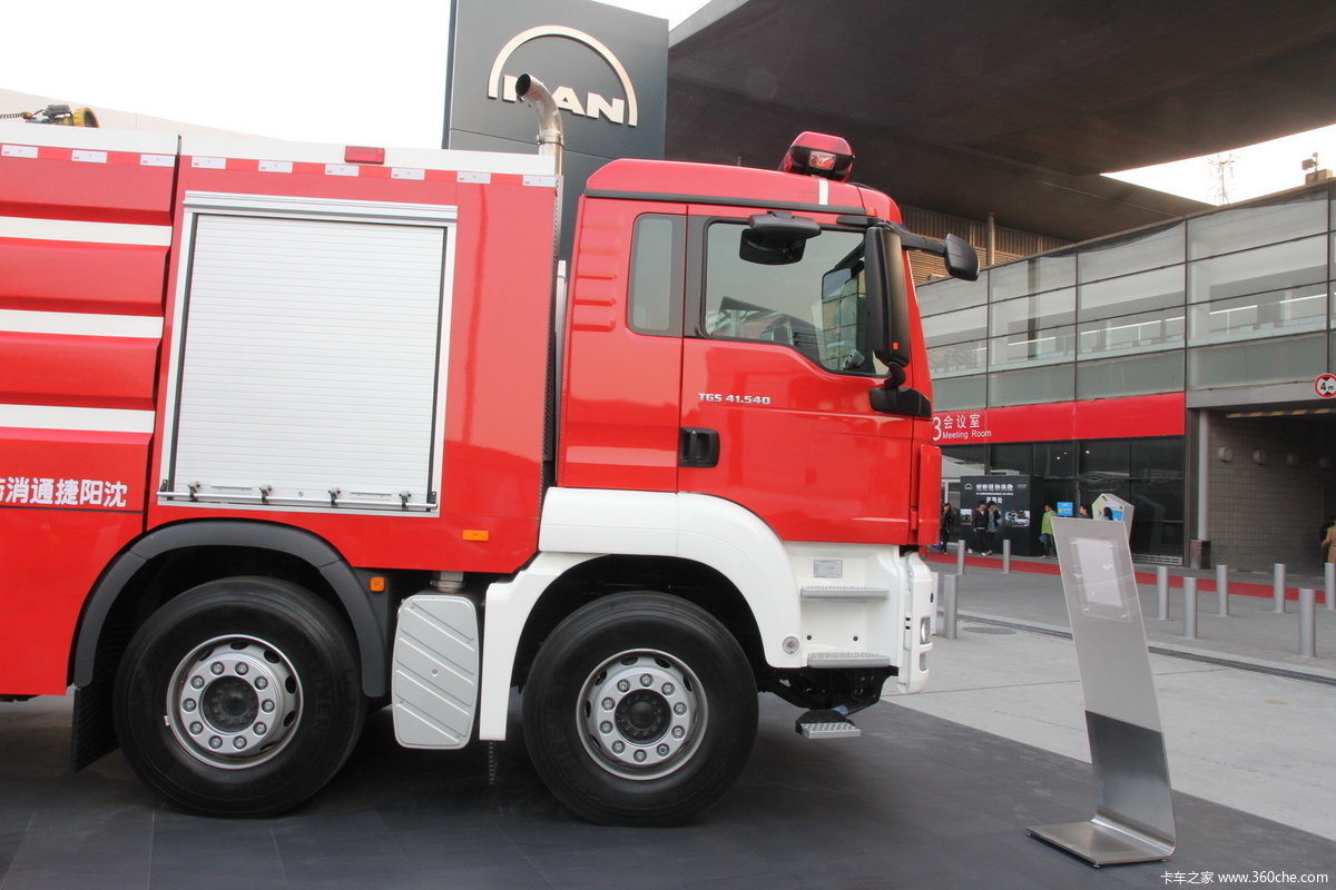 曼tgs消防车