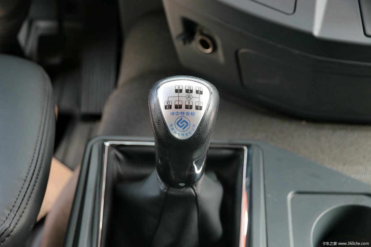 徐工汽车汉风g700430马力6x4牵引车