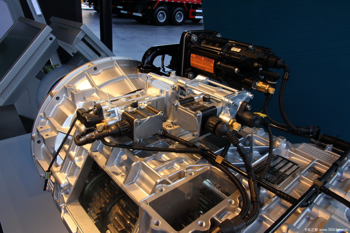 重汽卡车零部件