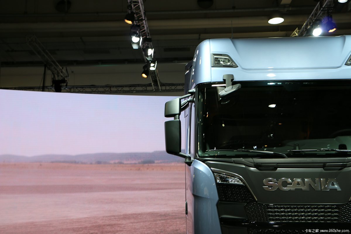 斯堪尼亚s7304x2牵引车