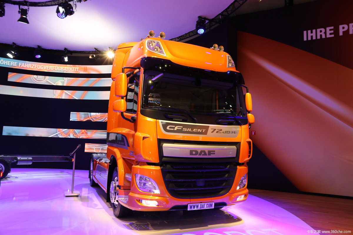 达夫cf440马力4x2牵引车