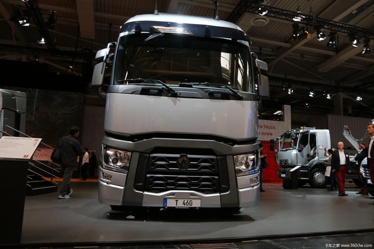 雷诺t4606x2牵引车