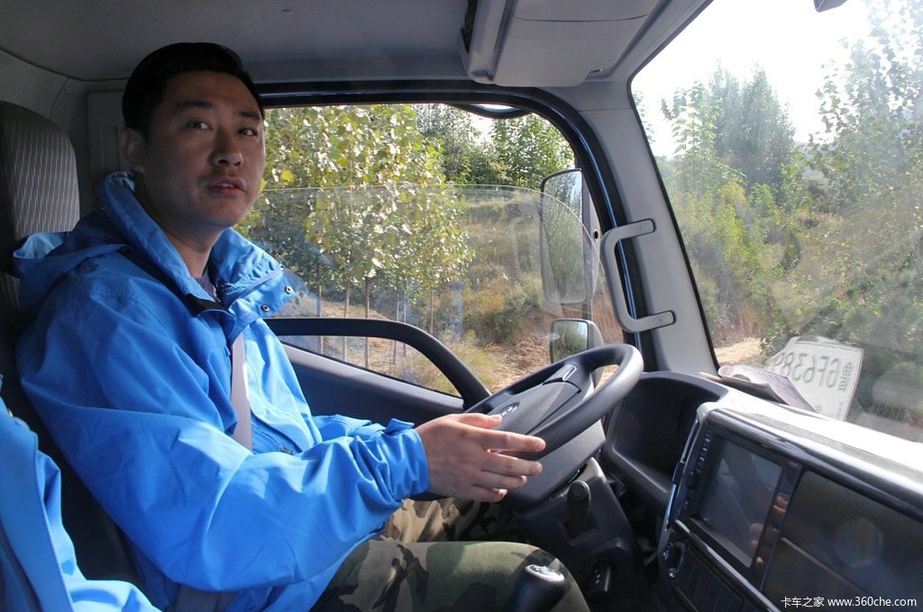 【图】奥铃cts超级轻卡山路试驾_卡车之家