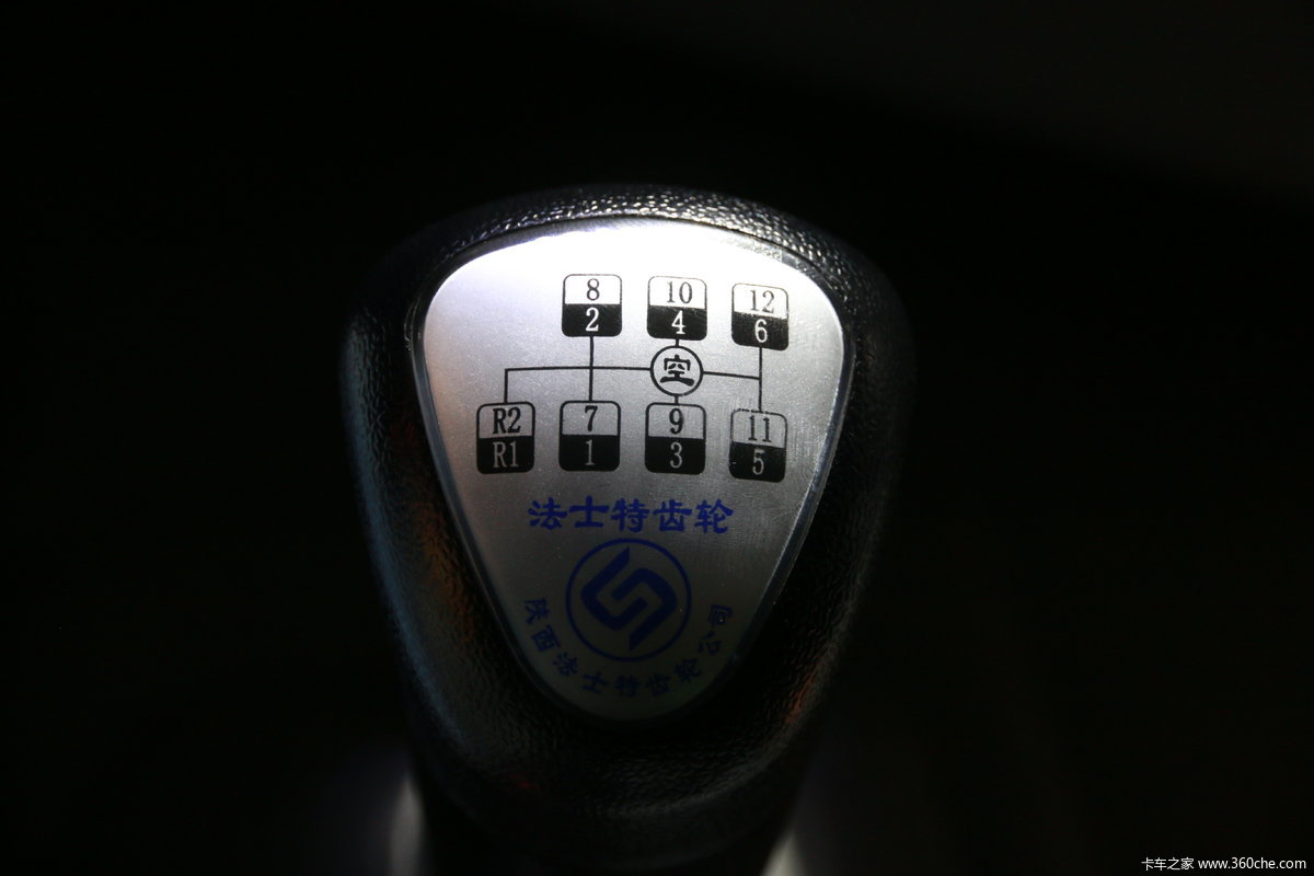 欧曼gtl6x4智能渣土车