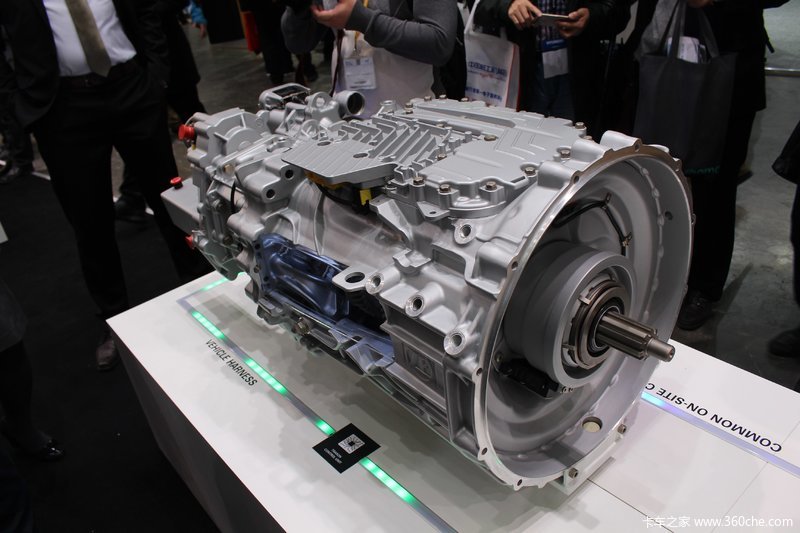 2016宝马车展zf变速箱