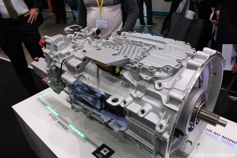 2016宝马车展zf变速箱