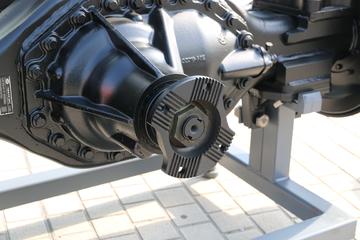 解放290轮边减速后桥