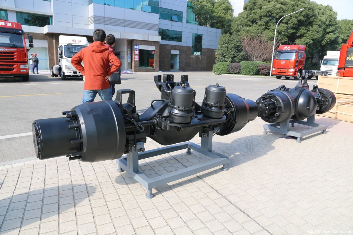 解放290轮边减速后桥