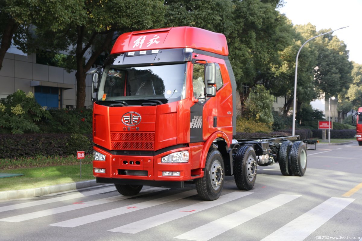 一汽解放j6m6x2智慧版载货车