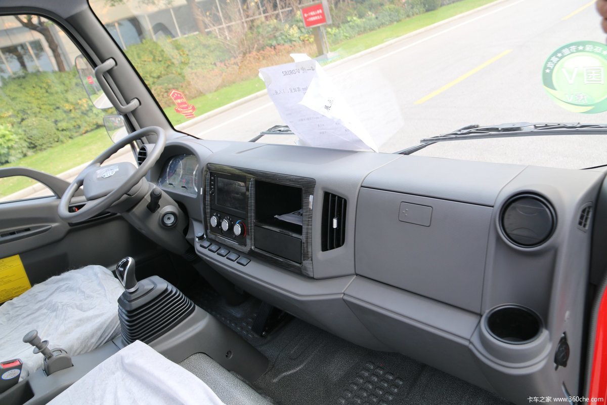 解放 虎vn 95马力 4.2米单排栏板轻卡