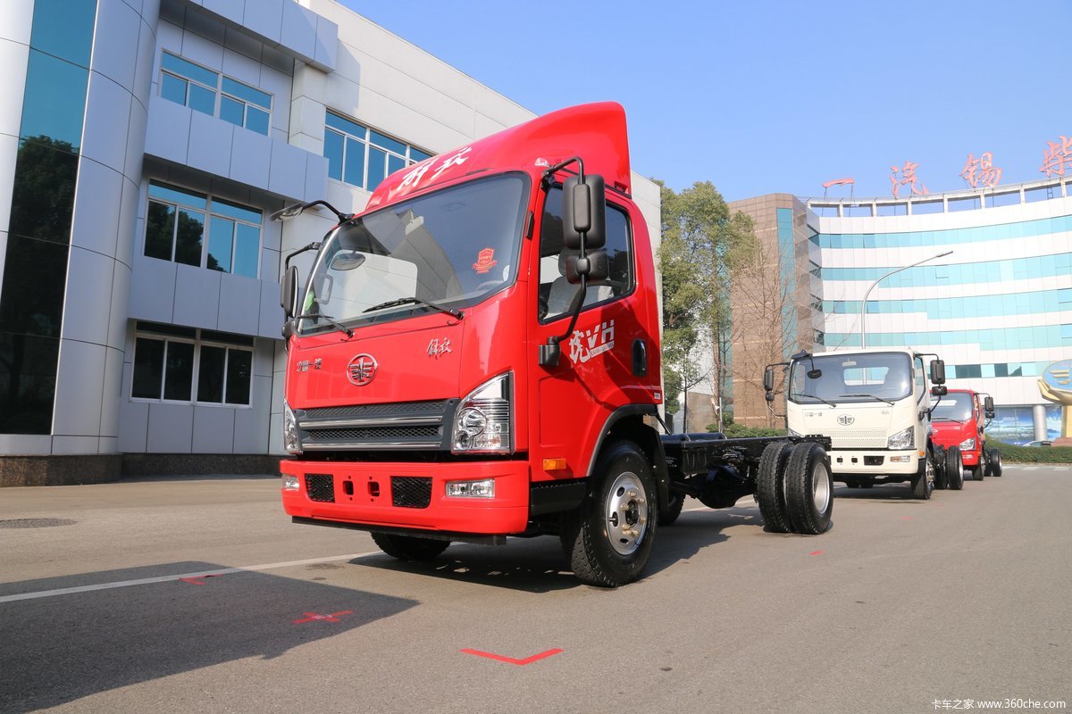 解放虎vh重载版141马力42米单排栏板轻卡