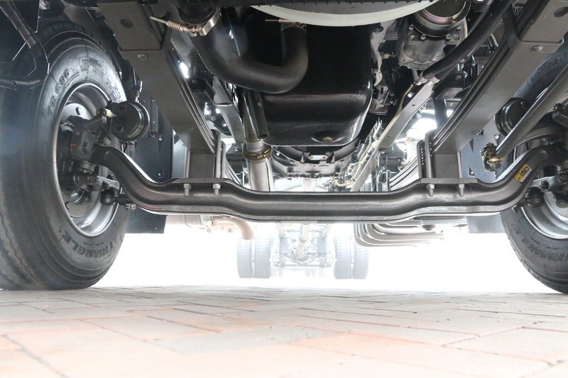 重汽豪沃t5g310马力62后提升载货车底盘