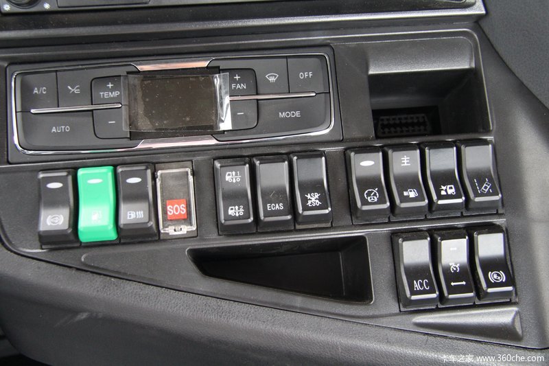 汕德卡c7h440马力4x2智能牵引车