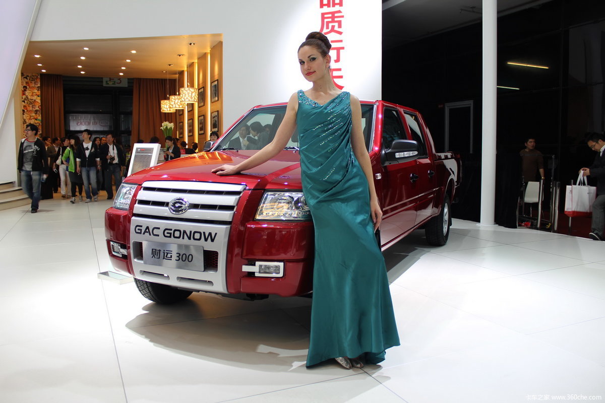 上海车展卡车美女车模