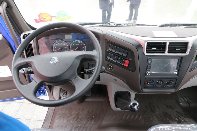 东风柳汽乘龙l34x2栏板载货车