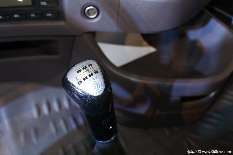 乘龙h7 460马力 4x2牵引车