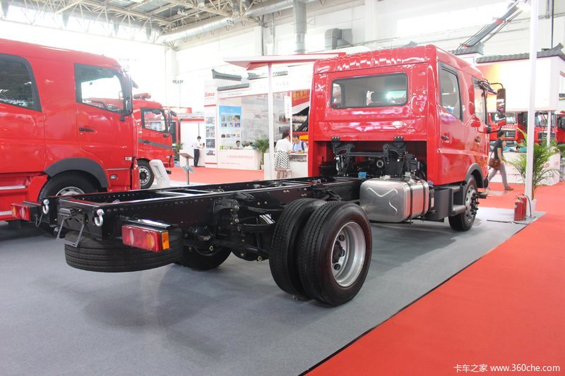 > 东风能迪消防展台 > 4x2 15t消防车 6/103