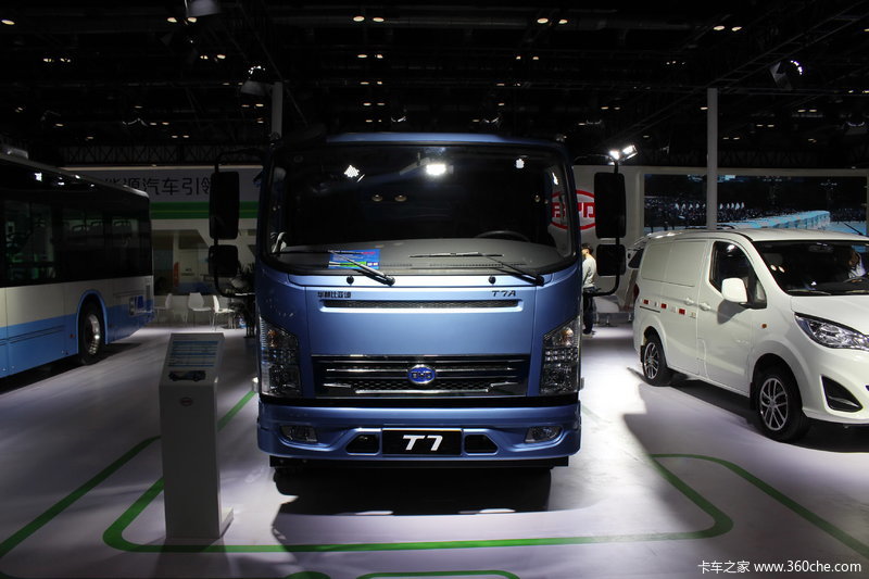 比亚迪t7电动扫路车