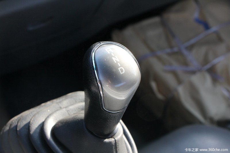 凯马 凯捷 4.5t 4.2米单排纯电动轻卡