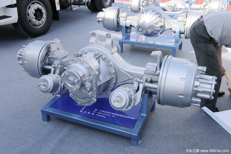 北奔13吨轻量化单级减速贯通驱动桥
