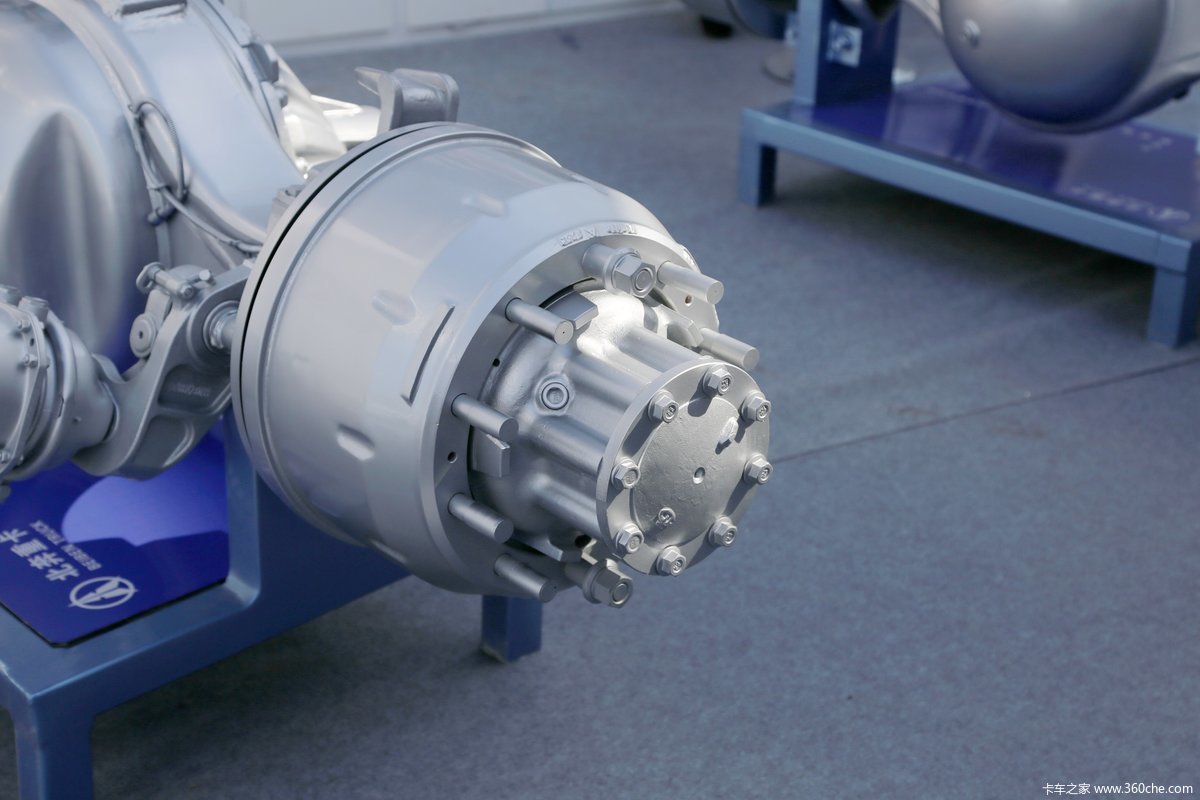 北奔13吨轻量化单级减速驱动桥