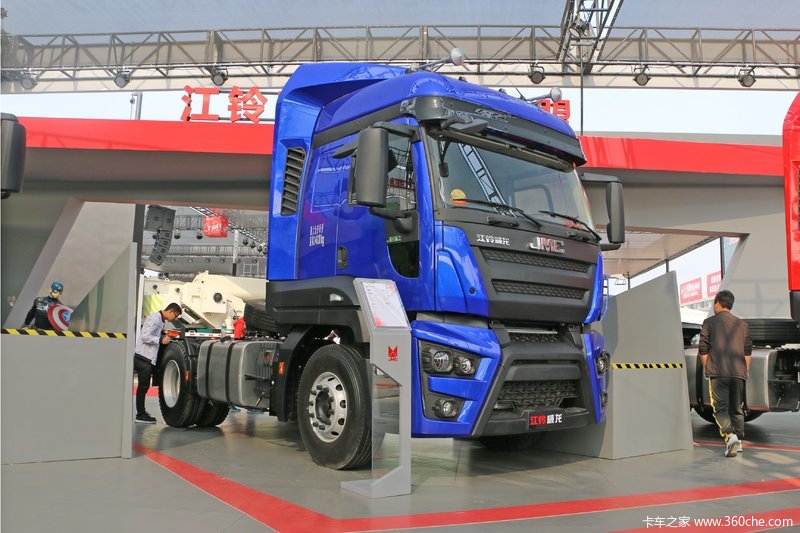 江铃威龙365马力4x2牵引车