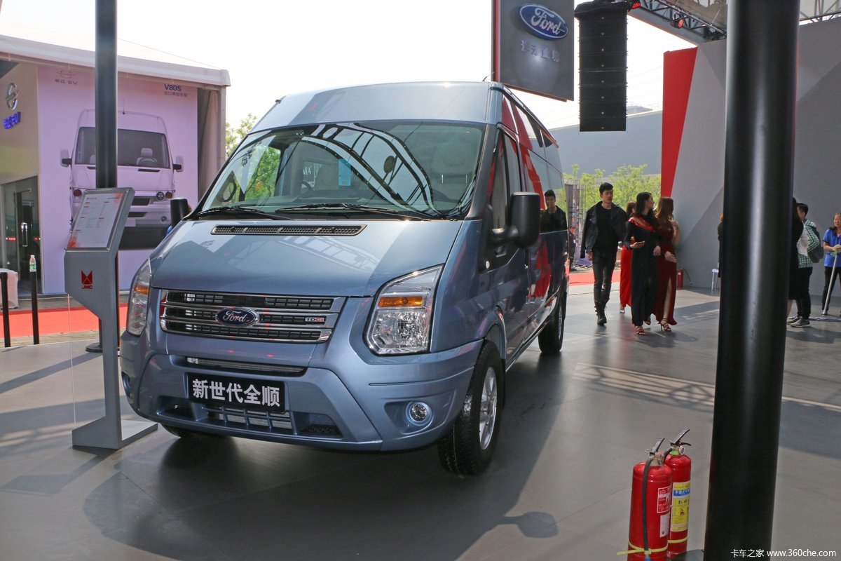 福特江铃新世代全顺v348长轴标准型15座客车