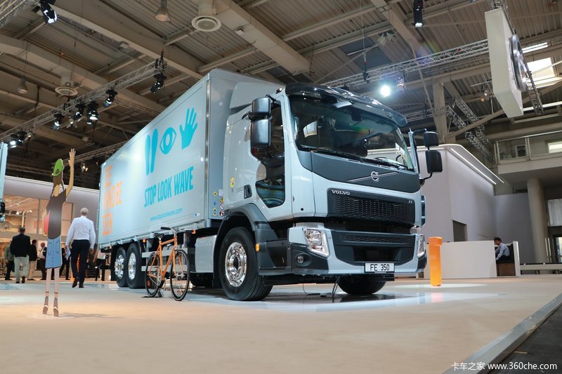 沃尔沃fe350马力6x2r载货车