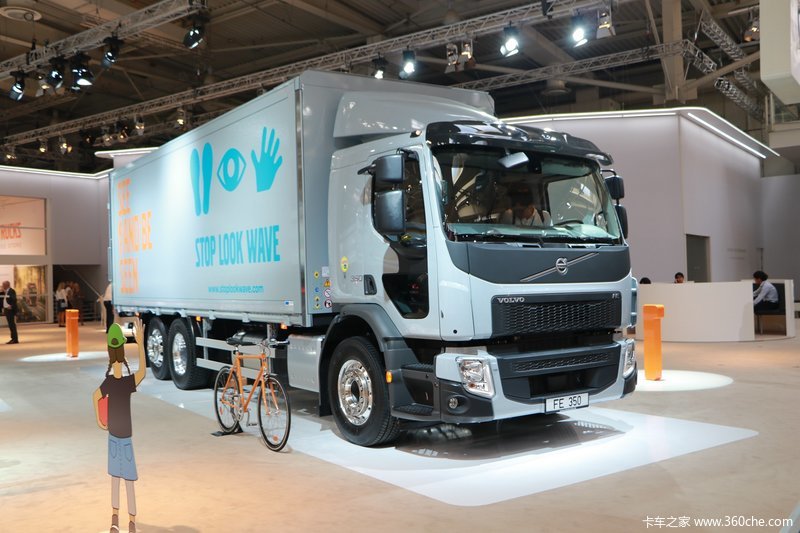 沃尔沃fe350马力6x2r载货车