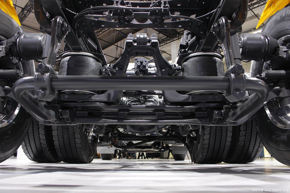 【图】奔驰 econic sd 300马力 4x2载货车底盘_卡车之家
