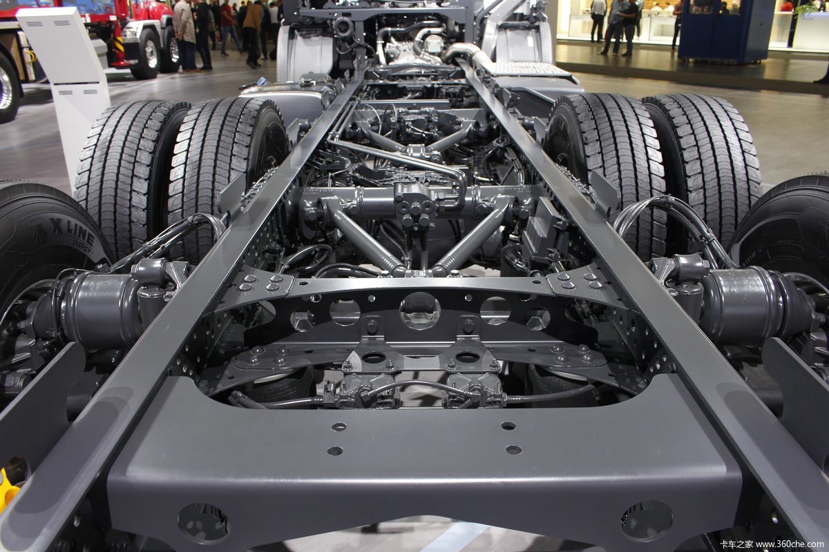 【图】奔驰 econic sd 300马力 4x2载货车底盘_卡车之家