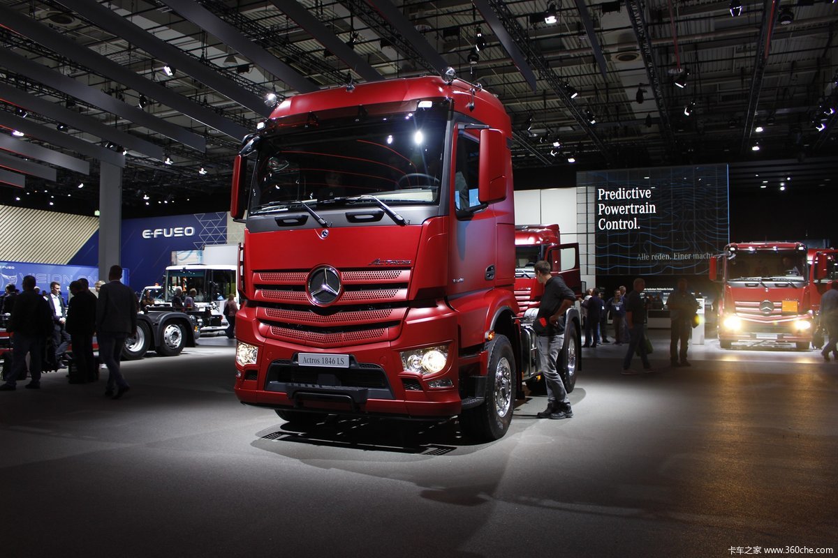 奔驰新actros重卡4x2牵引车1846ls