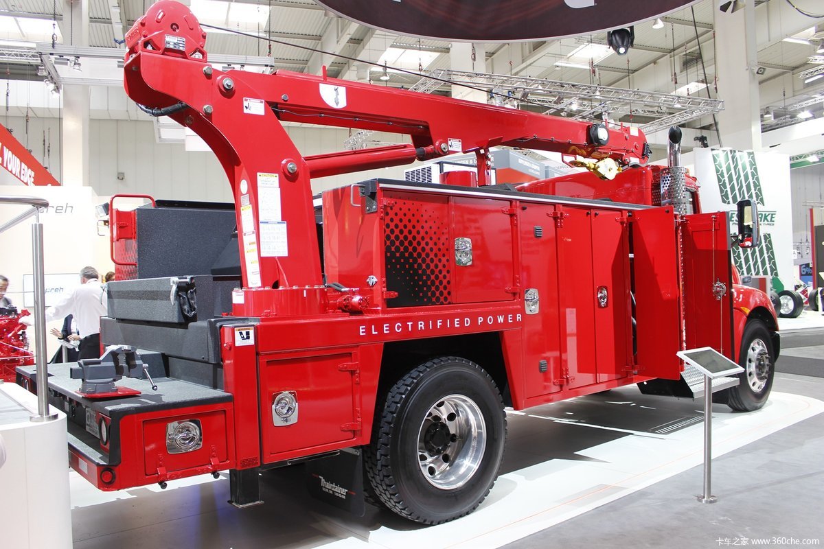 康明斯插电混合动力肯沃斯t680多功能卡车