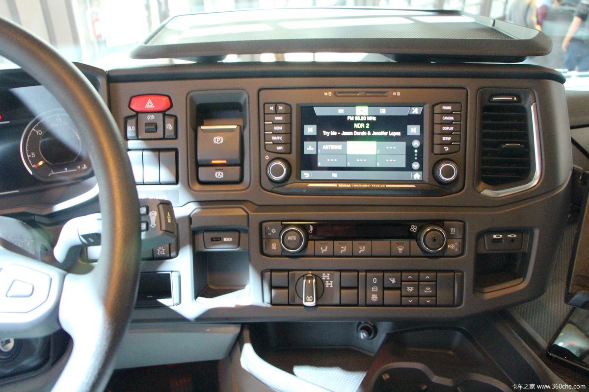 斯堪尼亚g450tx8x4自卸车
