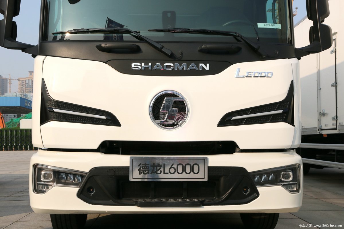 德龙l6000 215马力 4x2混合动力载货车