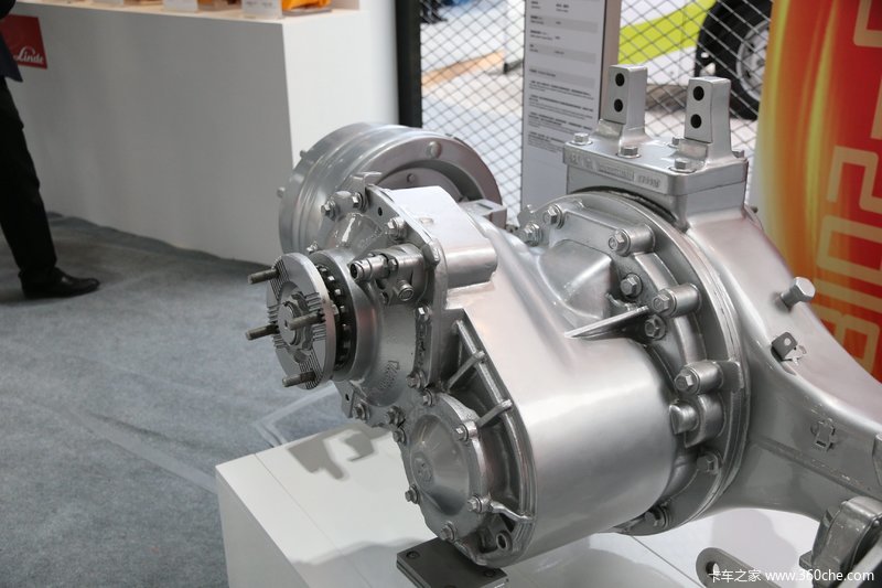 汉德hdz440单级减速贯通式驱动桥