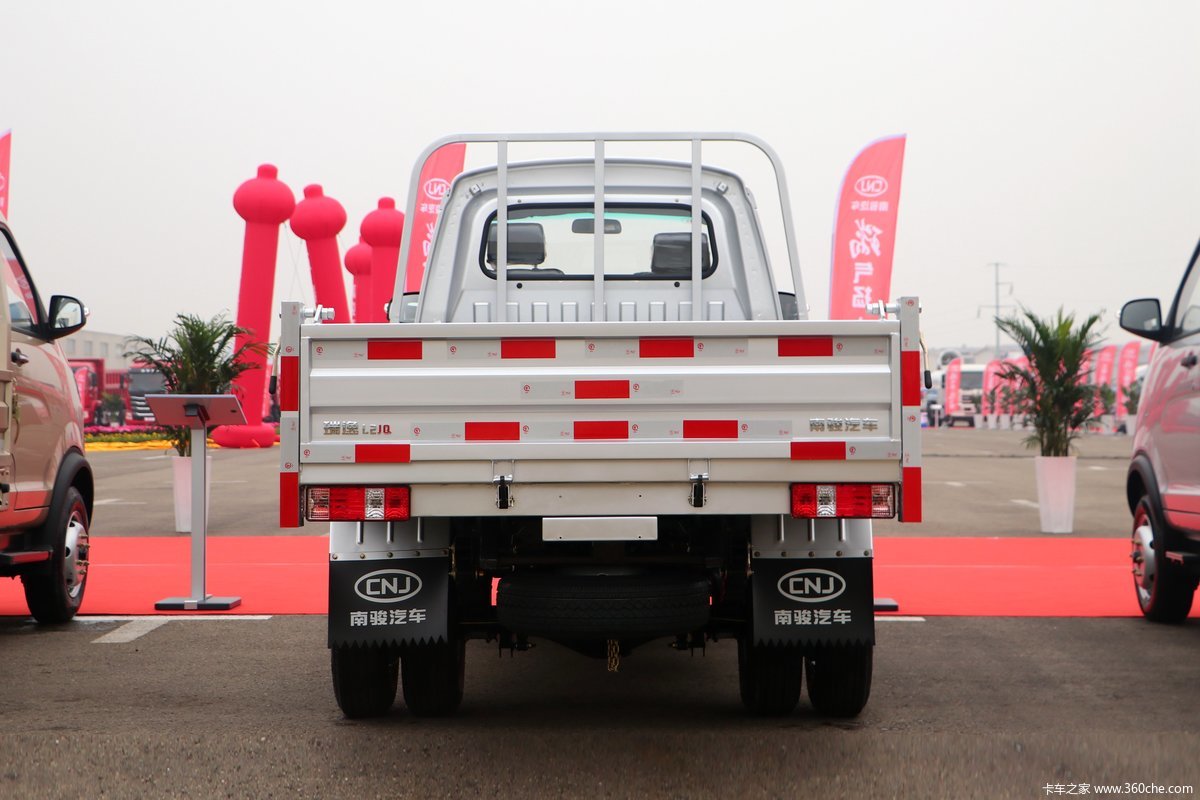 南骏瑞逸f287马力305米自卸微卡