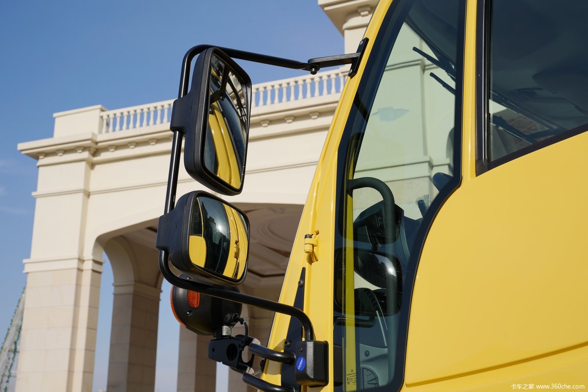 奔驰乌尼莫克u423车型