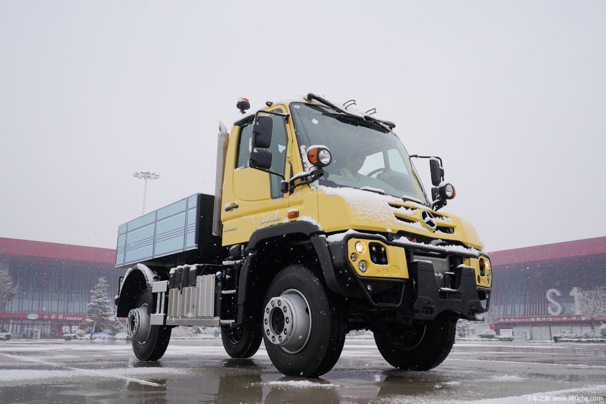 奔驰乌尼莫克u423试乘试驾图